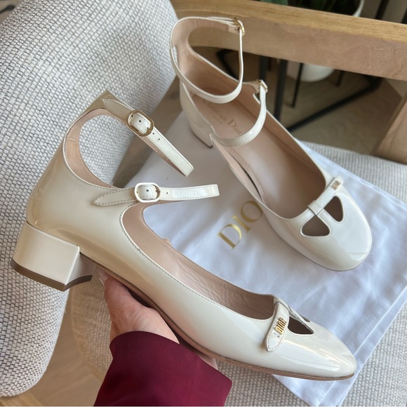 Dior Patent Calfskin Aime Ballet Flats - Off White - Picture 8 of 11
